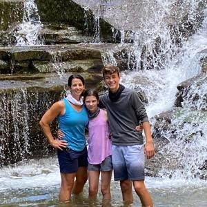 Meet your Posher, Kim